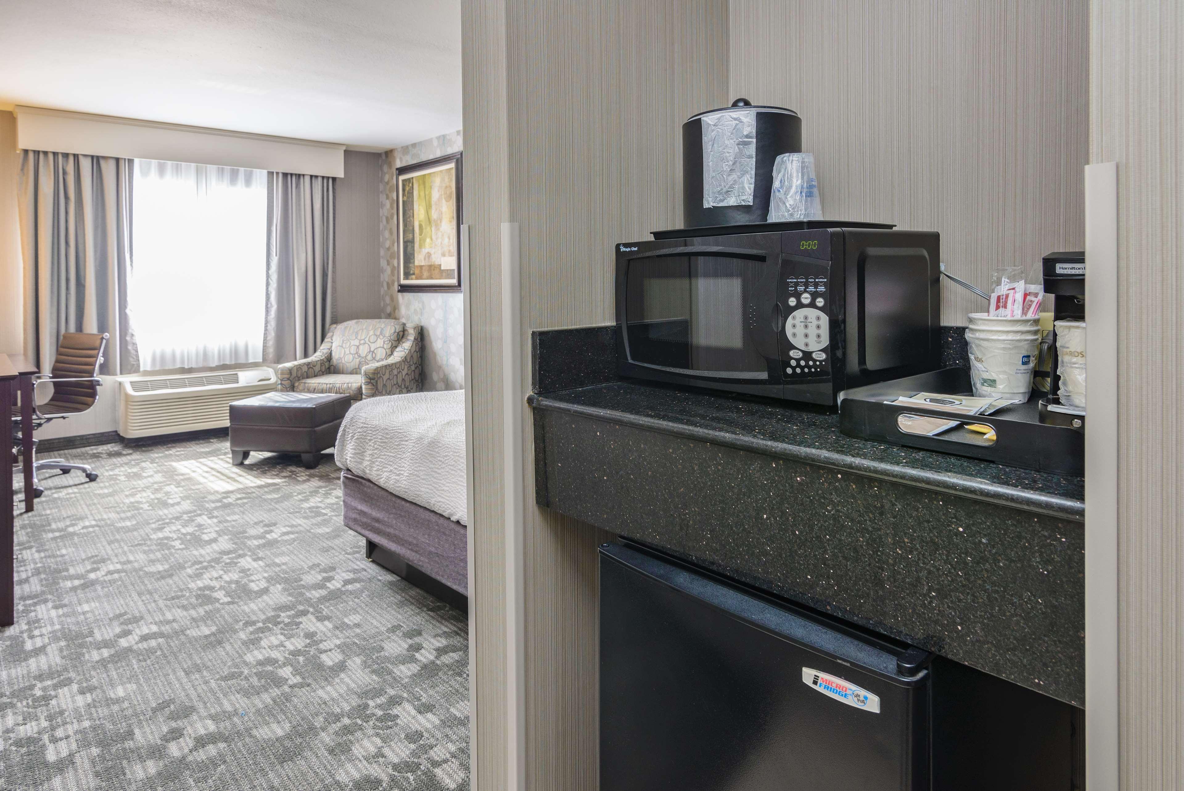 Best Western Concord Inn And Suites Εξωτερικό φωτογραφία