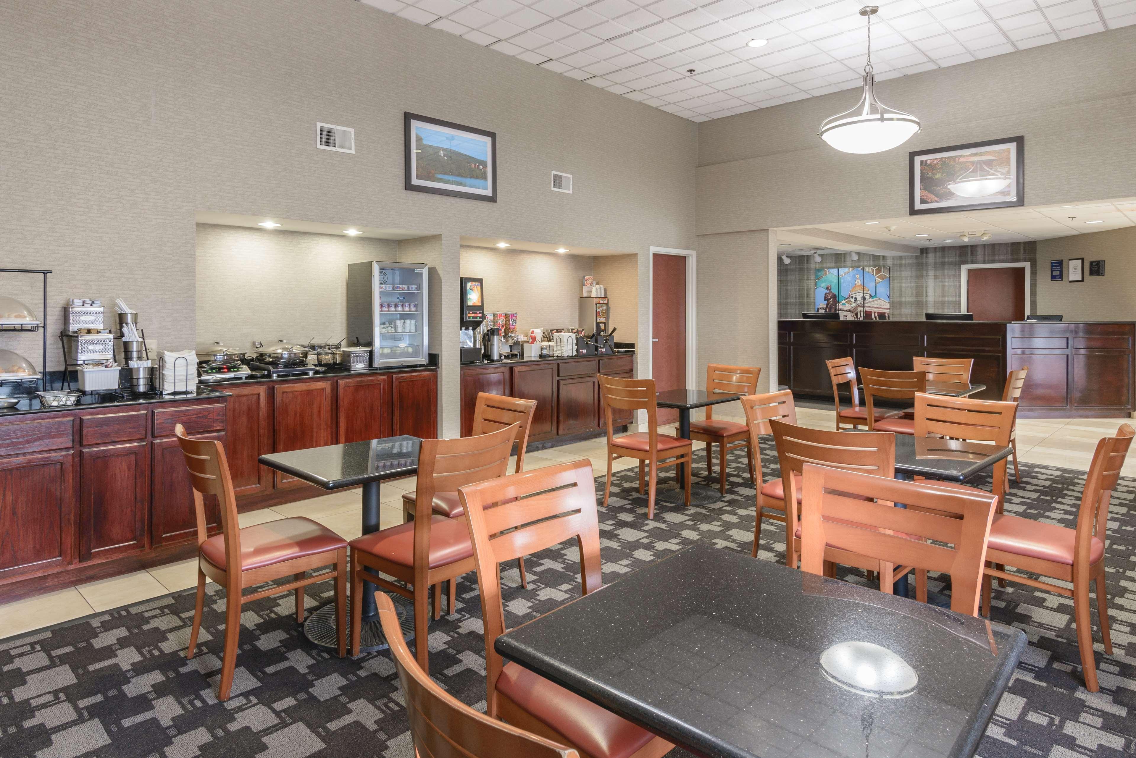 Best Western Concord Inn And Suites Εξωτερικό φωτογραφία